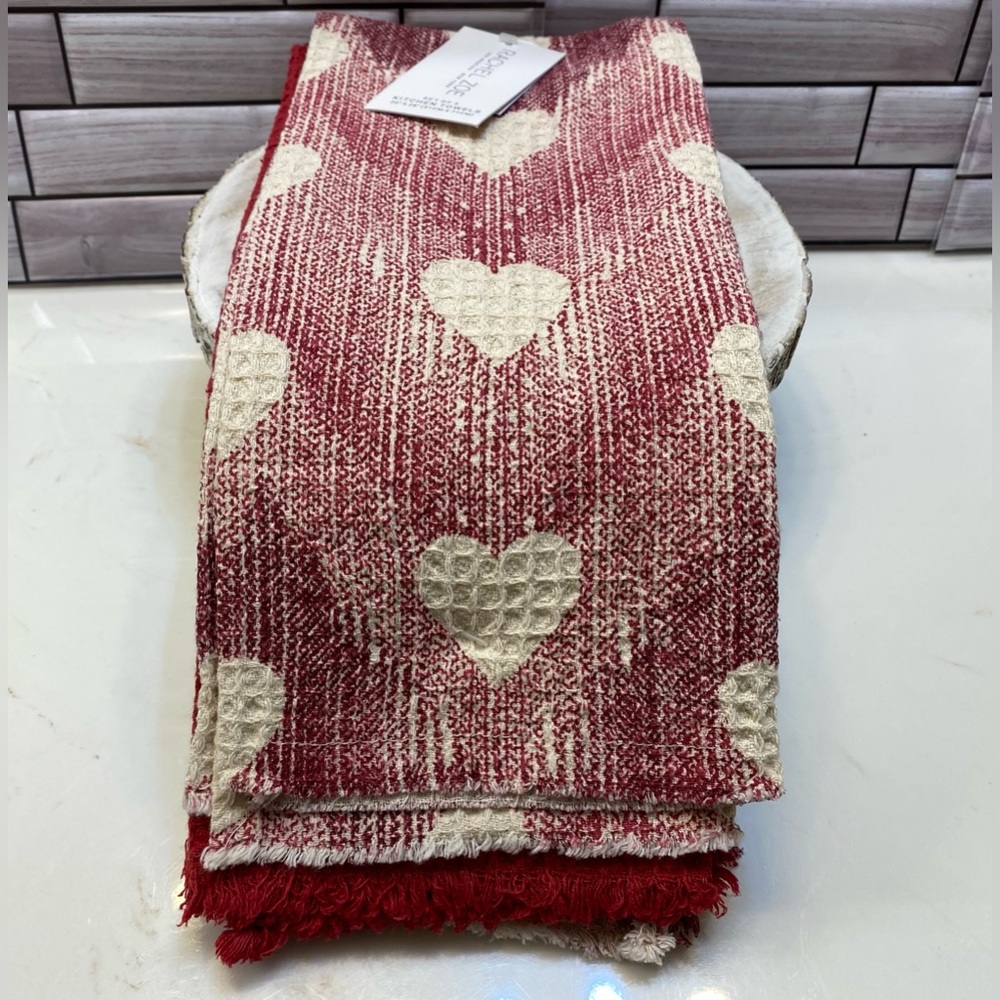 Rachel Zoe❤️100% Cotton heart Kitchen towels set of 3 20x28” Red Farmhouse NWT